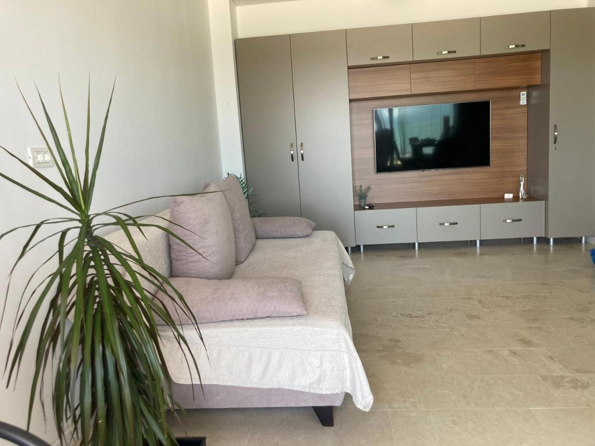 Appartement Sarah Morningstar à Năvodari Extérieur photo